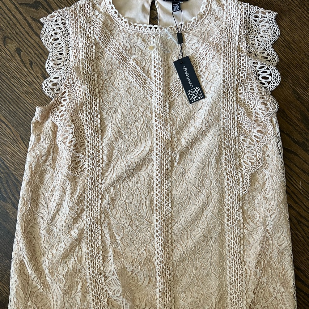Cable & Gauge Cream Lace Sleeveless Tank Top